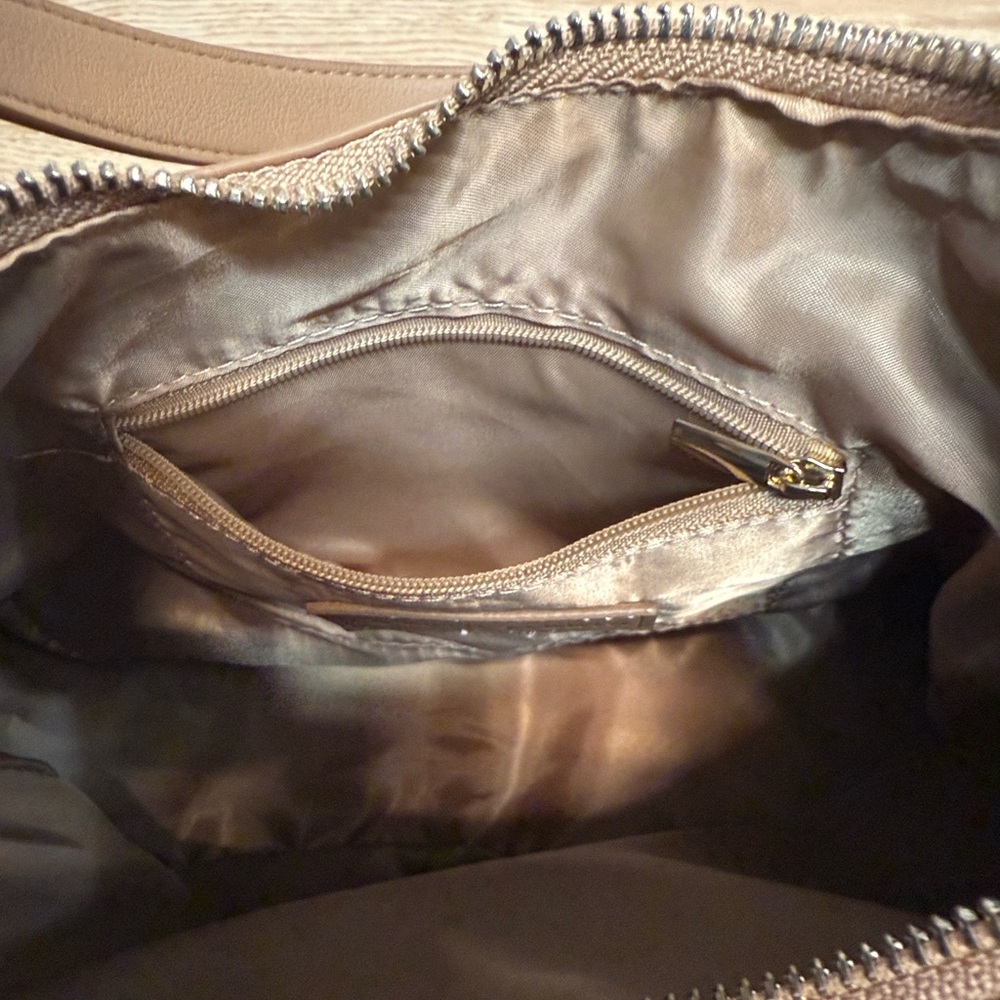 4th & Reckless Tan Faux Leather Hobo Shoulder Bag Slouch Minimalist - Picture 6 of 13